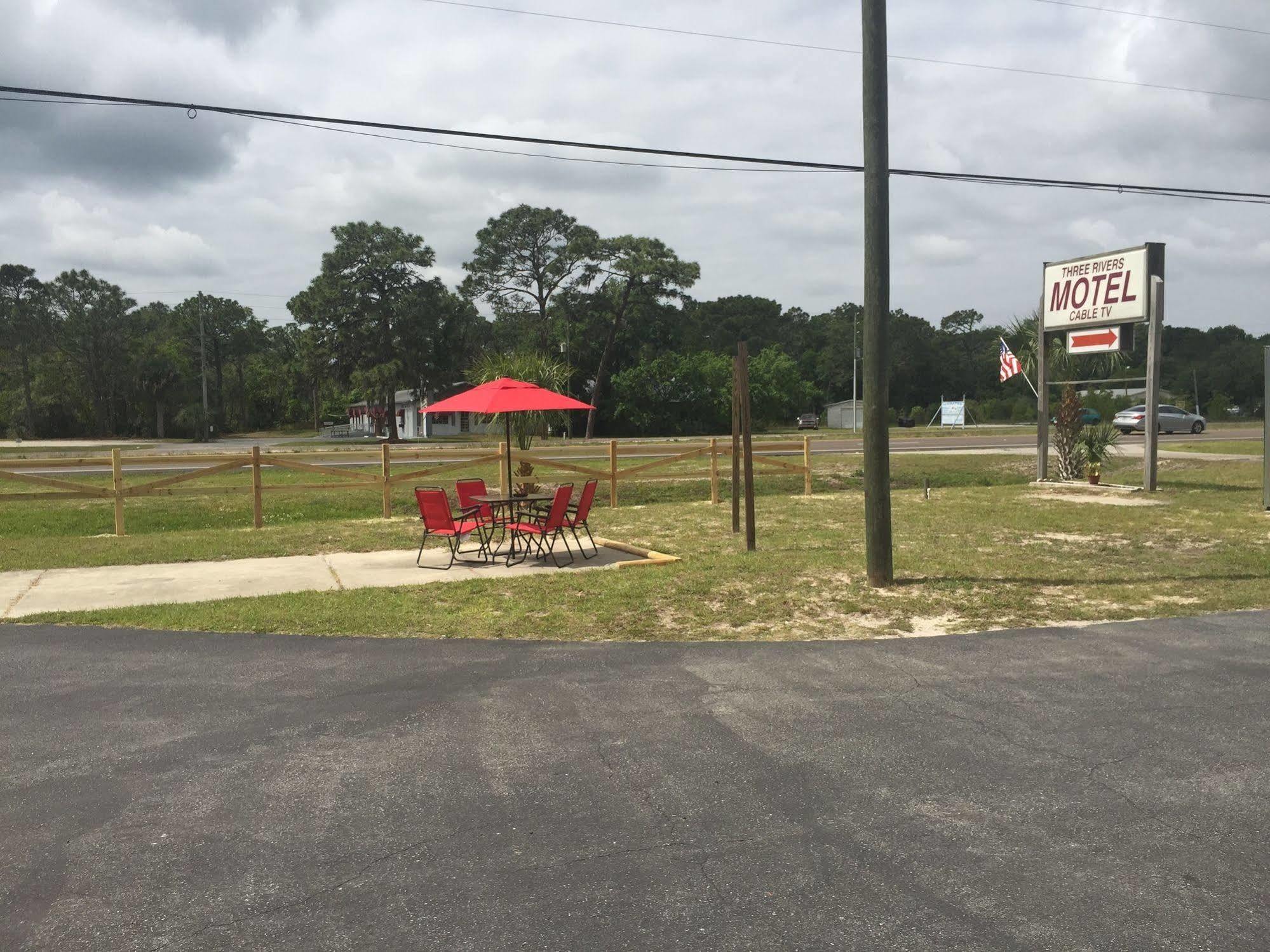 Three Rivers Motel Homosassa Exterior photo